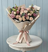 Букет цветов из:  Розы и Лизиантусы в Бегичевский