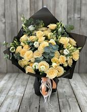 Букет цветов из:  Розы и Лизиантусы в Бегичевский