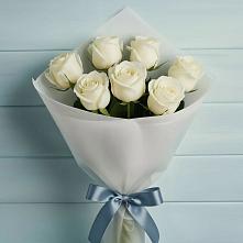 Букет 7 Белых роз Эдлесс Лав в Бегичевский