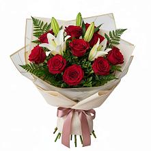 Букет цветов из:  Лилии и Розы в Бегичевский