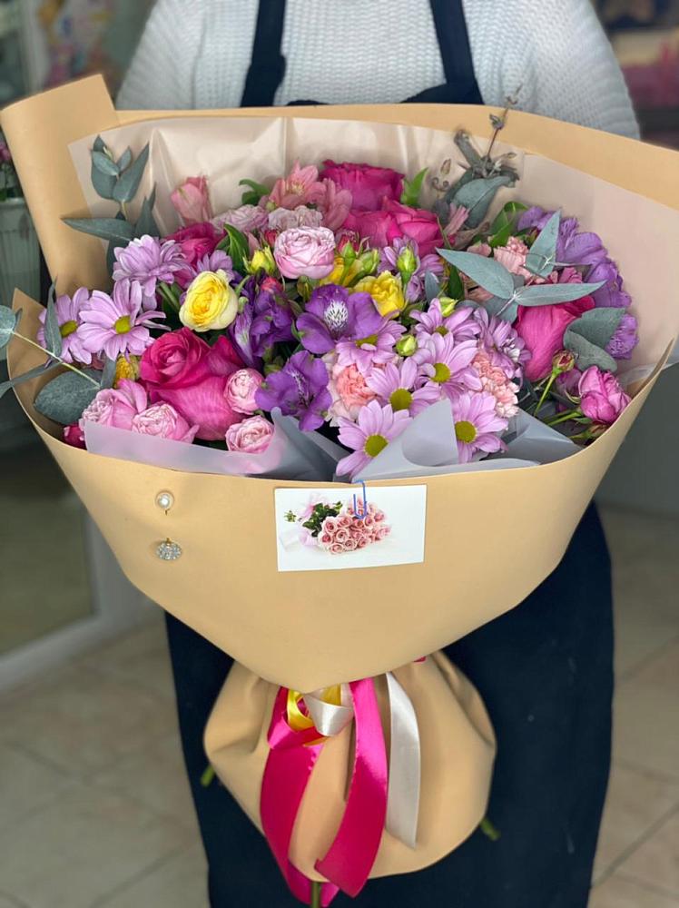 Букет цветов из: Хризантемы, Гвоздики и Альстромерии в Бегичевский