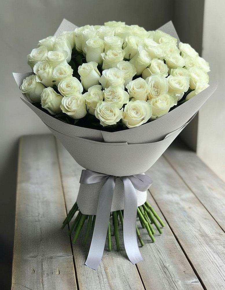Букет 35 Белых роз в Бегичевский