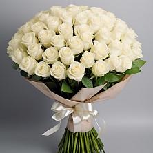Букет 101 беля роза Белоснежка в Бегичевский