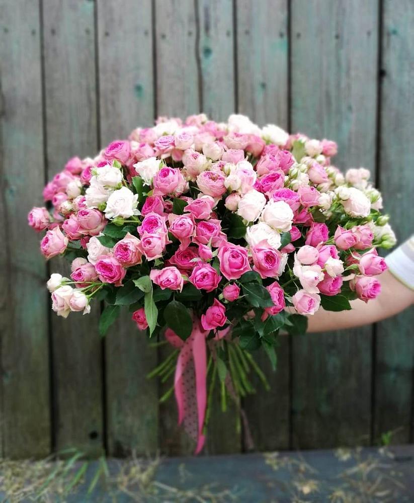 Букет Розовые кустовые розы Натали и Лав Лидия в Бегичевский