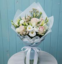 Букет цветов из:  Розы и Лизиантусы в Бегичевский