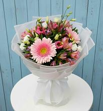 Букет цветов из:  Герберы, Альстромерии и Лизиантусы в Бегичевский
